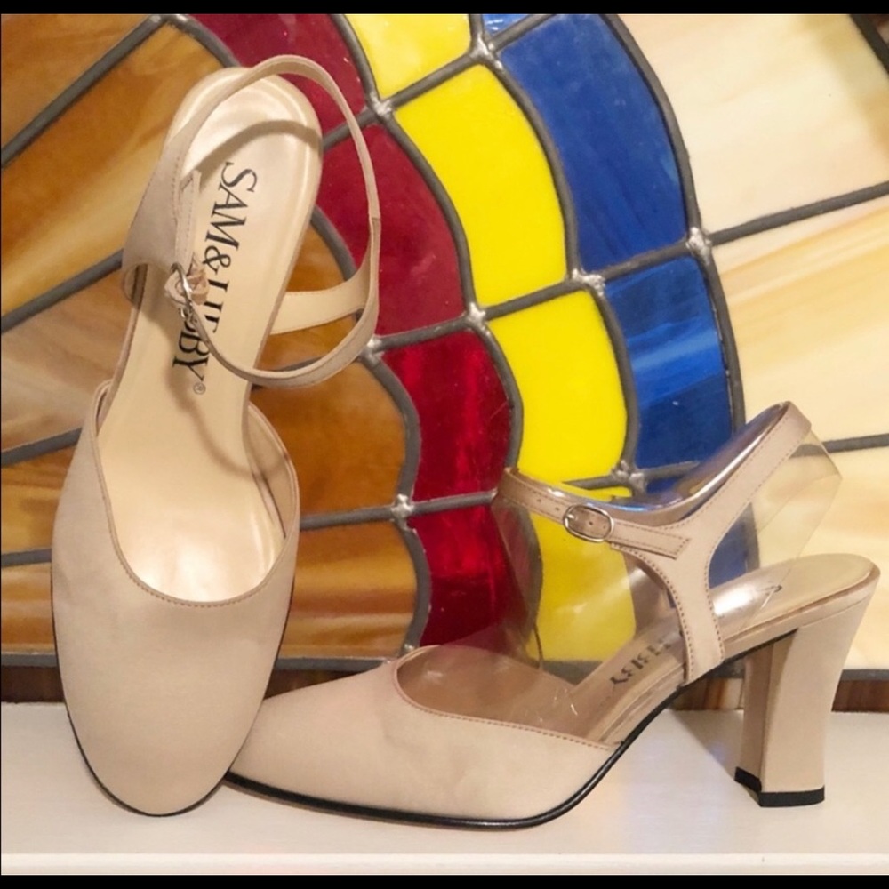 🆕 Sam & Libby nude satin Mary Jane heels 8…